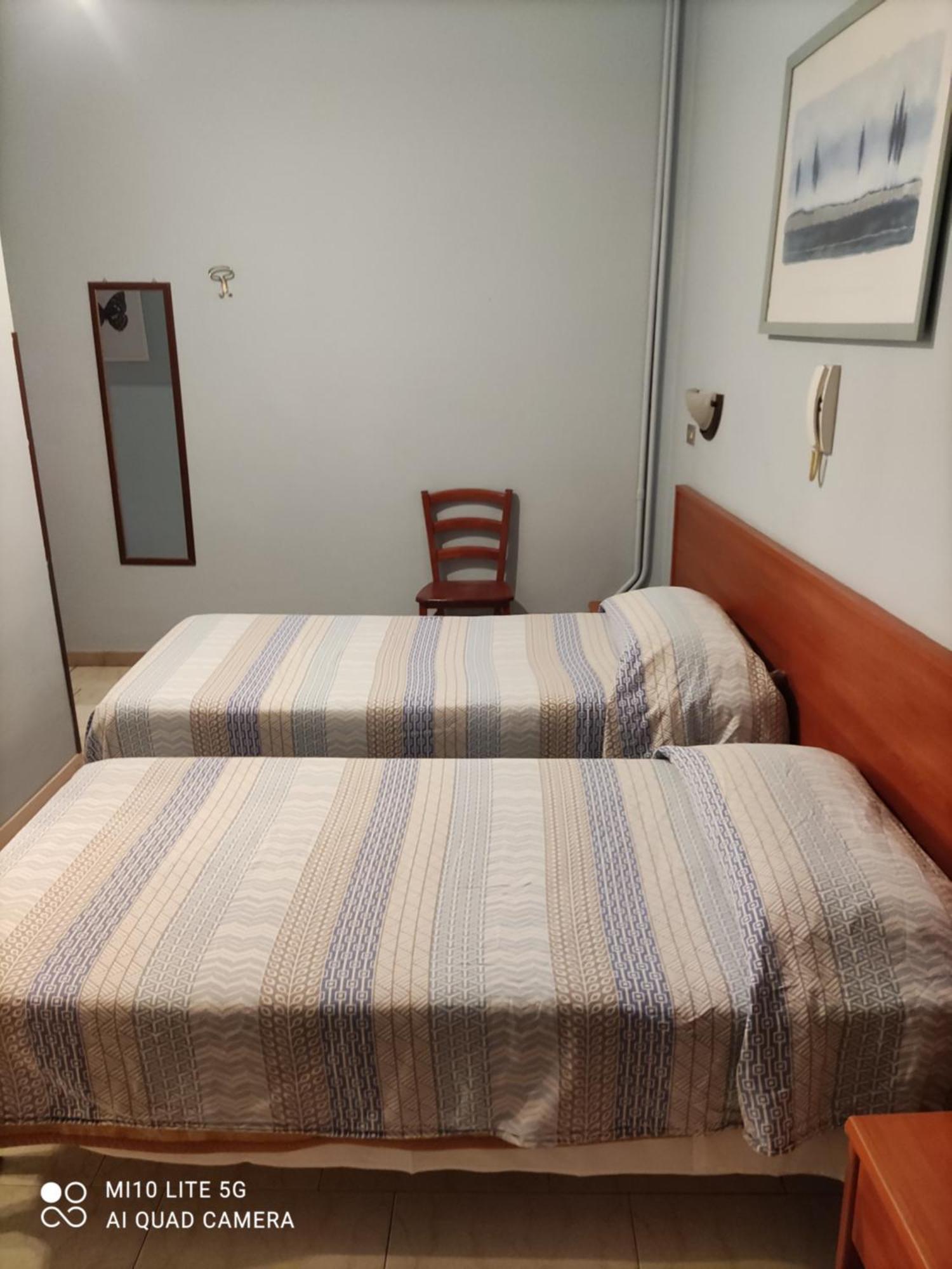 Hostal D'Annunzio House Чезано-Босконе Экстерьер фото
